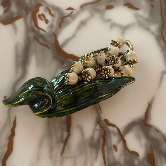 Jewelry - Easter  Lily-of-The-Valley Basket Brooch from ILANET Museum Collection